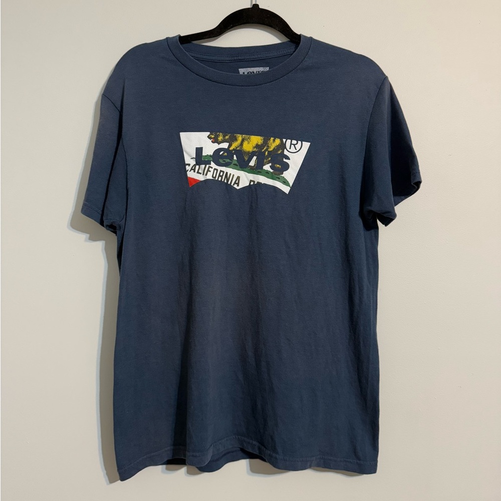 Levi’s -  California Republic Navy Bear Graphic T Size Medium